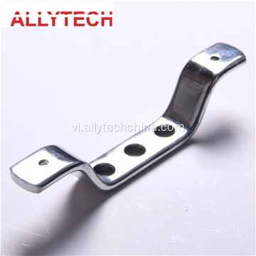 Tấm chế tạo các bộ phận kim loại với khoan CNC